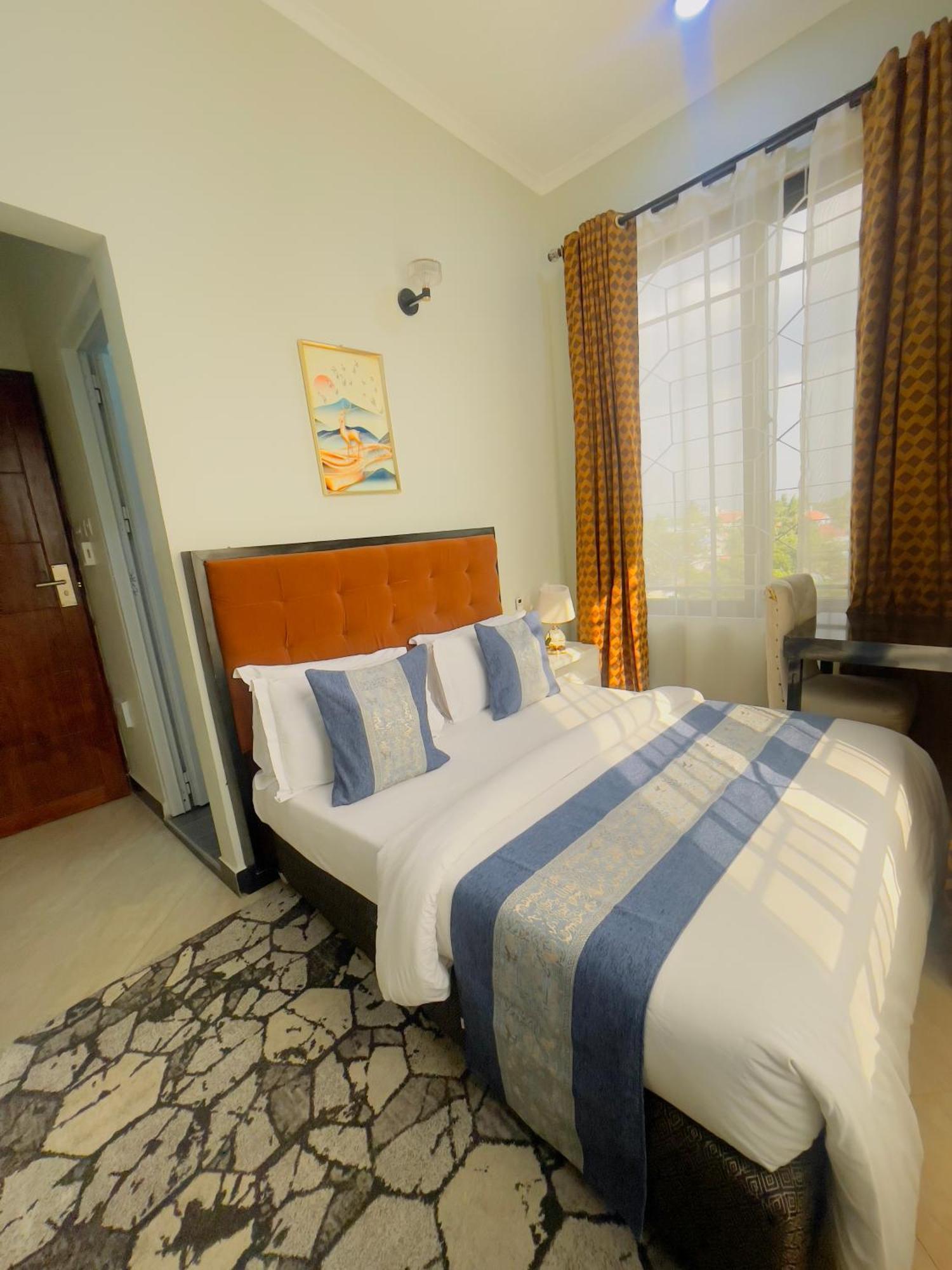 Diary Hotel Dar es Salaam Exterior photo